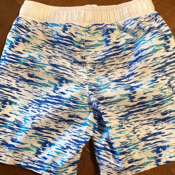 OSHKOSH B’GOSH Boys Swim Short - size 5 - Picture 11 of 15
